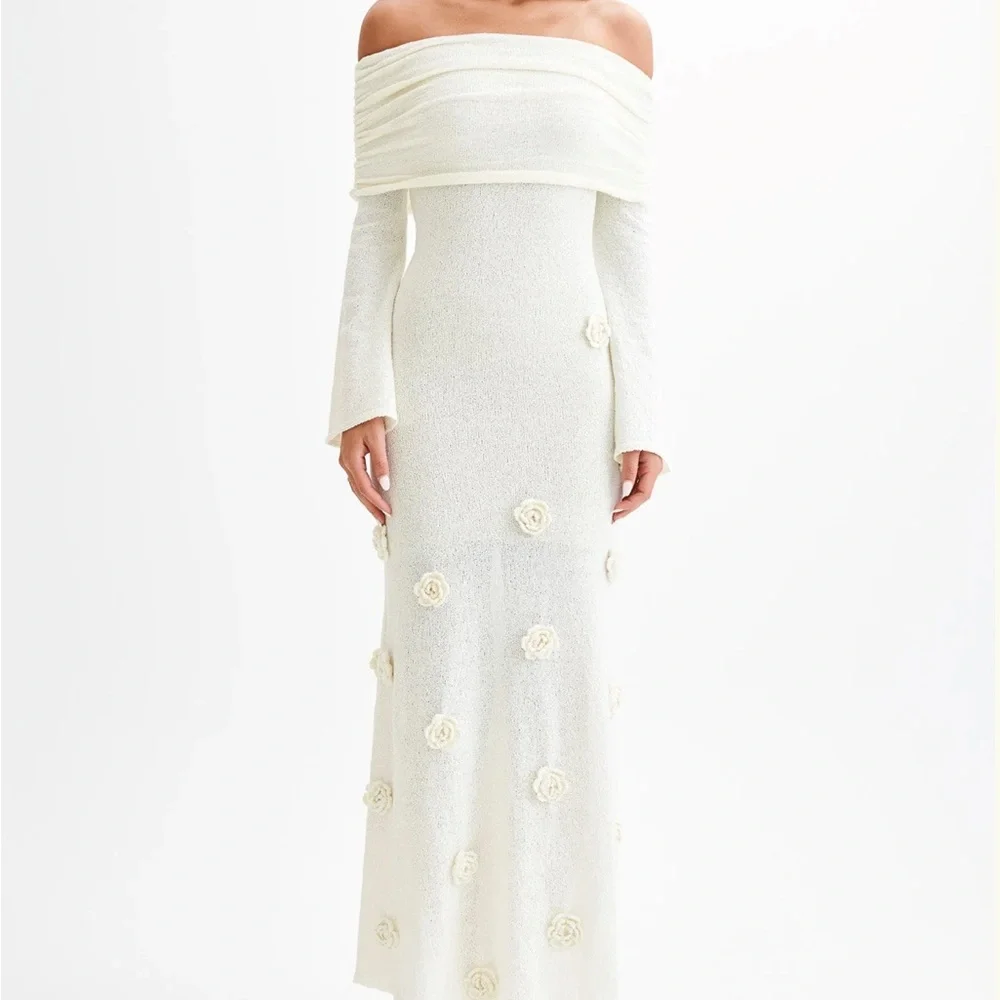 Meshki Off-Shoulder White Long Sleeve Dress - Picture 1 of 6